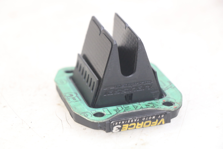 photo de OBUDOWA ZAWORÓW KRZYWKOWYCH HONDA CR 80 (2001 - 2003) - Widok ogólny