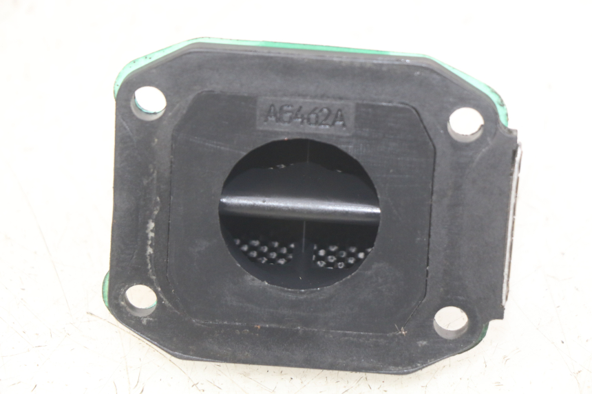 photo de OBUDOWA ZAWORÓW KRZYWKOWYCH HONDA CR 80 (2001 - 2003) - Punkty mocowania