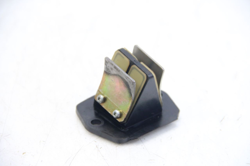 photo de OBUDOWA ZAWORÓW KANAŁOWYCH PIAGGIO FLY 2T 50 (2004 - 2017) - Widok główny