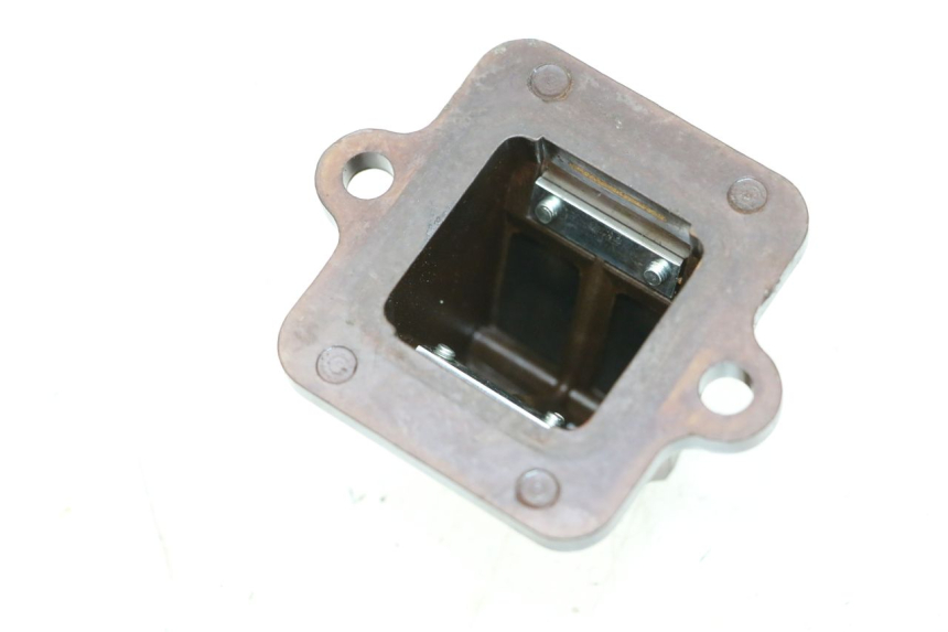 photo de OBUDOWA ZAWORÓW KANAŁOWYCH PEUGEOT KISBEE 2T 50 (2010 - 2017) - Szczegół części