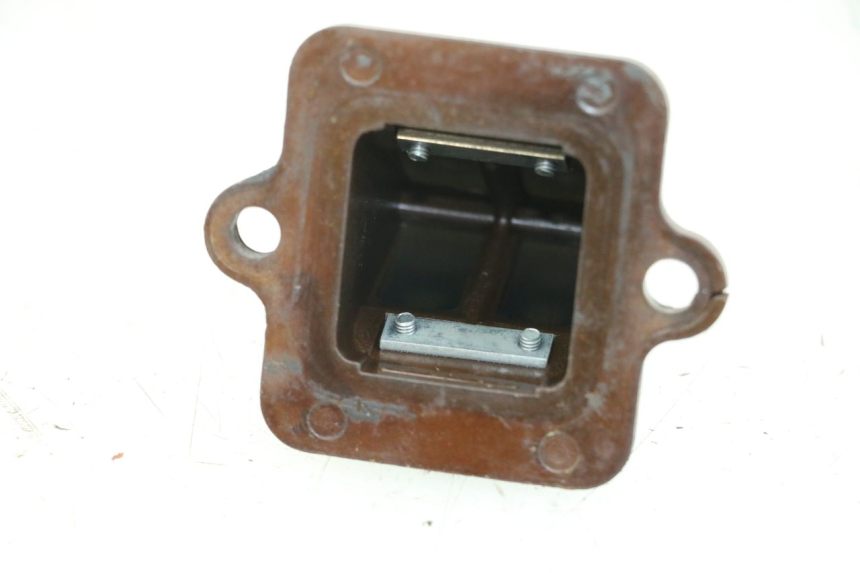 photo de OBUDOWA ZAWORÓW KANAŁOWYCH PEUGEOT LUDIX 50 (2008 - 2017) - Szczegół części