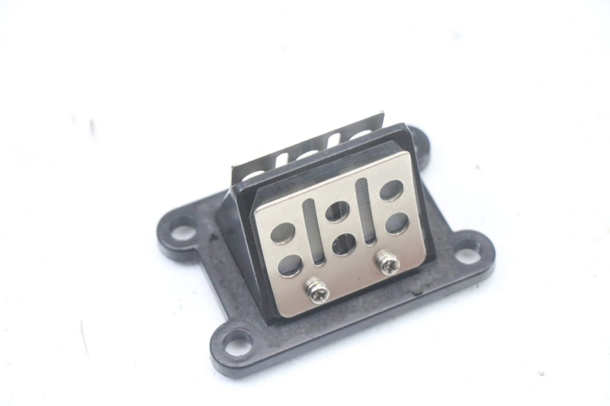 photo de OBUDOWA ZAWORÓW KANAŁOWYCH MBK X-LIMIT XLIMIT 50 (2007 - 2012) - Widok główny