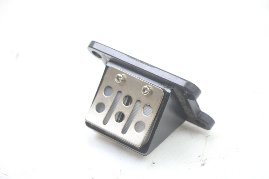 photo de OBUDOWA ZAWORÓW KANAŁOWYCH MBK X-LIMIT XLIMIT 50 (2007 - 2012) - Szczegół części