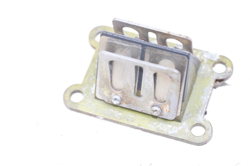 photo de OBUDOWA ZAWORÓW KANAŁOWYCH RIEJU MRT 50 (2009 - 2017) - Inny kąt widzenia