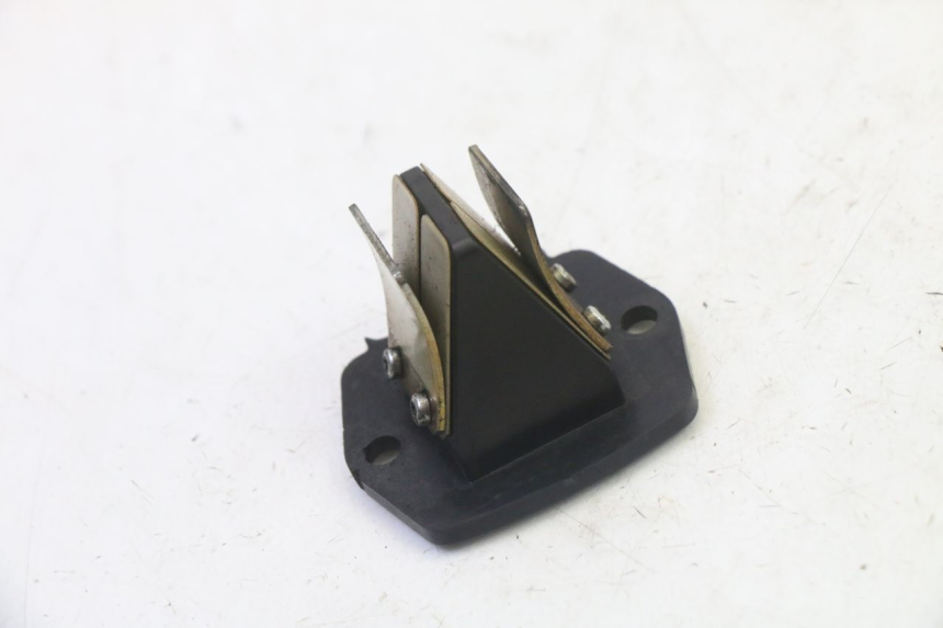 photo de OBUDOWA ZAWORÓW KANAŁOWYCH PIAGGIO NEW TYPHOON 50 (2010 - 2017) - Zoom stanu zużycia