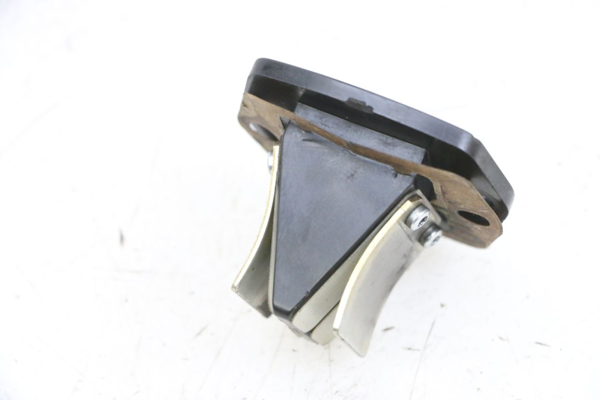 photo de OBUDOWA ZAWORÓW KANAŁOWYCH PIAGGIO NEW TYPHOON 50 (2018 - 2021) - Inny kąt widzenia