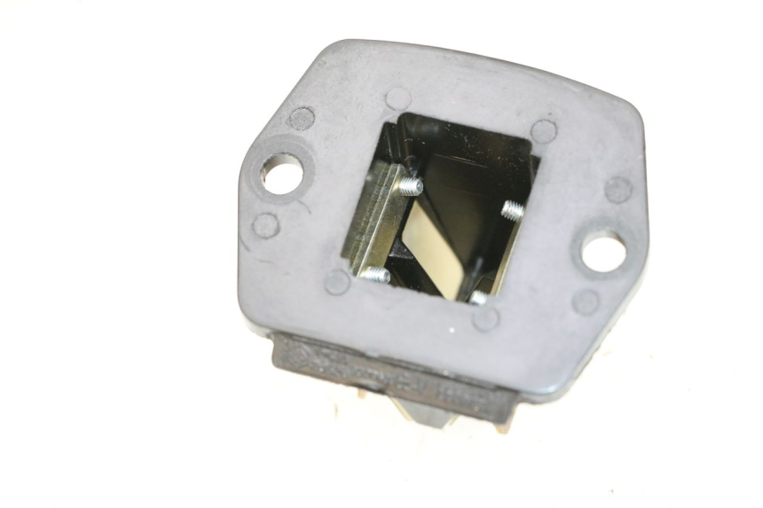 photo de OBUDOWA ZAWORÓW KANAŁOWYCH PIAGGIO NEW TYPHOON 50 (2018 - 2021) - Szczegół części