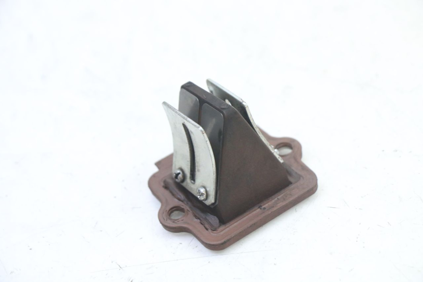 photo de OBUDOWA ZAWORÓW KANAŁOWYCH PIAGGIO NRG POWER PUREJET 50 (2018 - 2021) - Widok główny