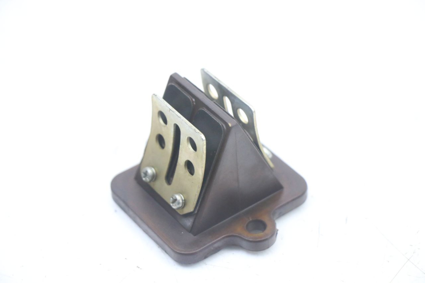 photo de OBUDOWA ZAWORÓW KANAŁOWYCH PEUGEOT LUDIX ONE 50 (2005 - 2008) - Widok główny