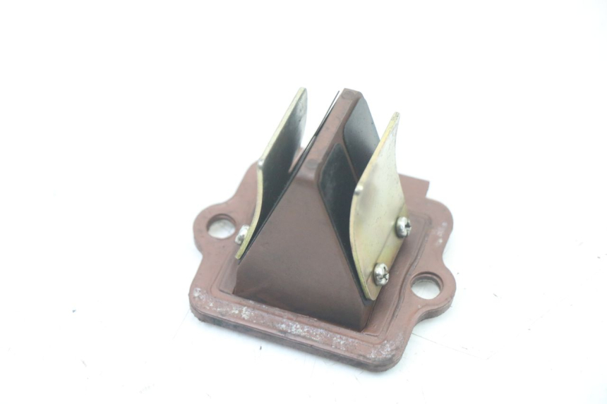 photo de OBUDOWA ZAWORÓW KANAŁOWYCH PIAGGIO VESPA S 2T 50 (2007 - 2014) - Widok główny