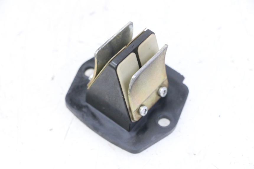 photo de OBUDOWA ZAWORÓW KANAŁOWYCH PIAGGIO VESPA S 2T 50 (2007 - 2014) - Widok główny