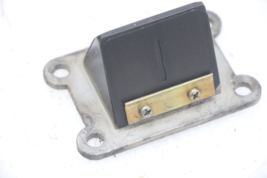 photo de OBUDOWA ZAWORÓW KANAŁOWYCH GILERA RK 50 (1996 - 1999) - Widok główny