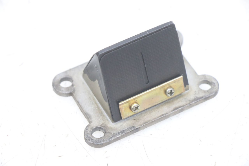 photo de OBUDOWA ZAWORÓW KANAŁOWYCH GILERA RK 50 (1996 - 1999) - Inny kąt widzenia