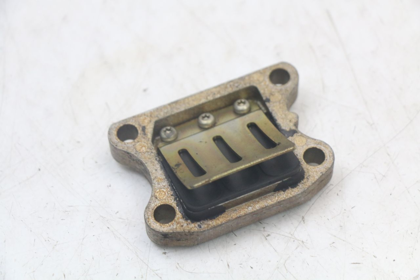 photo de OBUDOWA ZAWORÓW PRZEPUSTNICY PEUGEOT SPEEDFIGHT 100 (1997 - 2007) - Zoom stanu zużycia