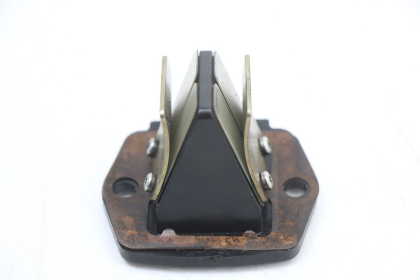 photo de OBUDOWA ZAWORÓW KANAŁOWYCH APRILIA SR 2T 50 (2018 - 2022) - Szczegół części