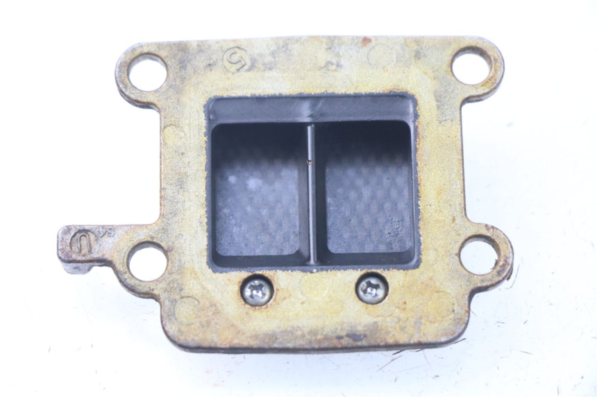 photo de OBUDOWA ZAWORÓW KANAŁOWYCH MBK STUNT NAKED 50 (2004 - 2018) - Szczegół części