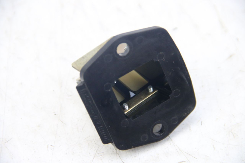 photo de OBUDOWA ZAWORÓW KANAŁOWYCH PIAGGIO VESPA S 2T 50 (2007 - 2014) - Widok ogólny