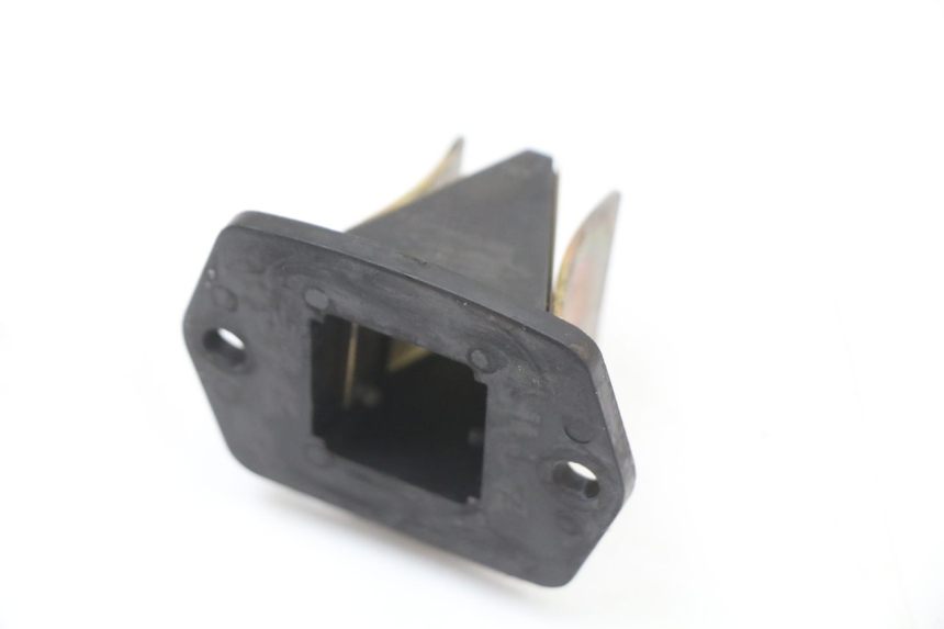 photo de OBUDOWA ZAWORÓW KANAŁOWYCH PIAGGIO VESPA S 2T 50 (2007 - 2014) - Szczegół części