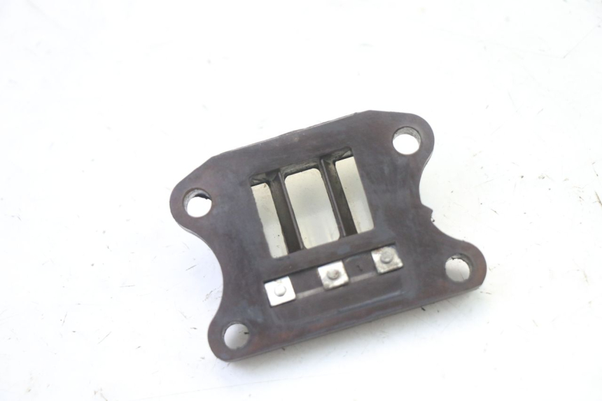 photo de OBUDOWA ZAWORÓW KANAŁOWYCH PEUGEOT VIVACITY 50 (2004 - 2009) - Zoom stanu zużycia