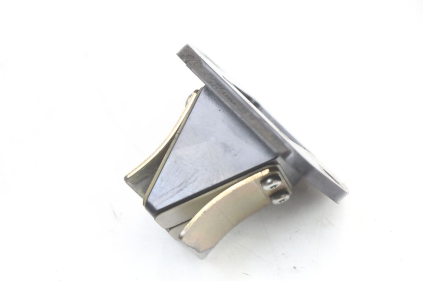 photo de OBUDOWA ZAWORÓW KANAŁOWYCH PIAGGIO ZIP 2T 50 (2009 - 2019) - Inny kąt widzenia