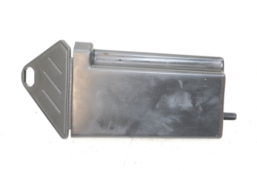 photo de SCHOWEK NA RĘKAWICZKI ARCHIVE CAFE RACER 4T 50 (2019 - 2024) - Szczegół części