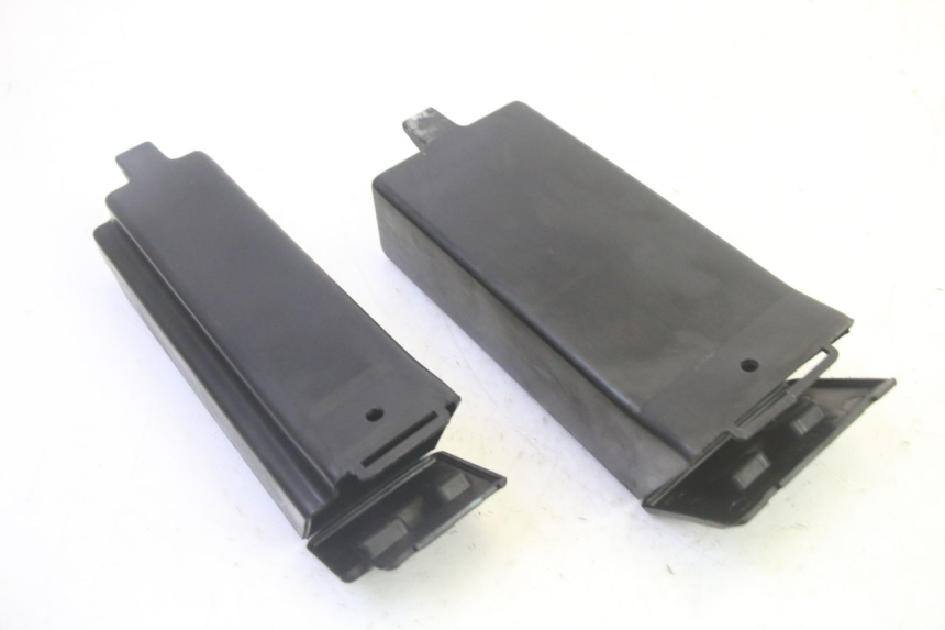 photo de SCHOWEK NA RĘKAWICZKI KAWASAKI GPX R WARBIRD 600 (1988 - 1993) - Szczegół części