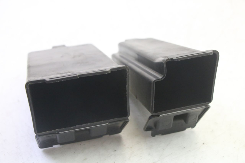 photo de SCHOWEK NA RĘKAWICZKI KAWASAKI GPX R WARBIRD 600 (1988 - 1993) - Widok ogólny