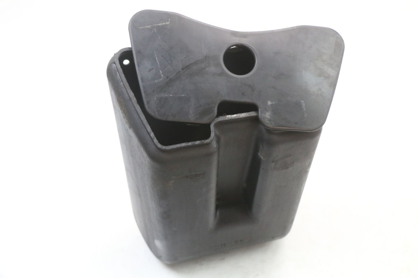 photo de SCHOWEK NA RĘKAWICZKI SUZUKI GSX E 250 (1982 - 1983) - Widok ogólny