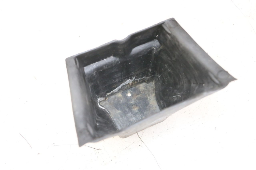 photo de SCHOWEK NA RĘKAWICZKI APRILIA RALLY AC 50 (1995 - 2004) - Szczegół części