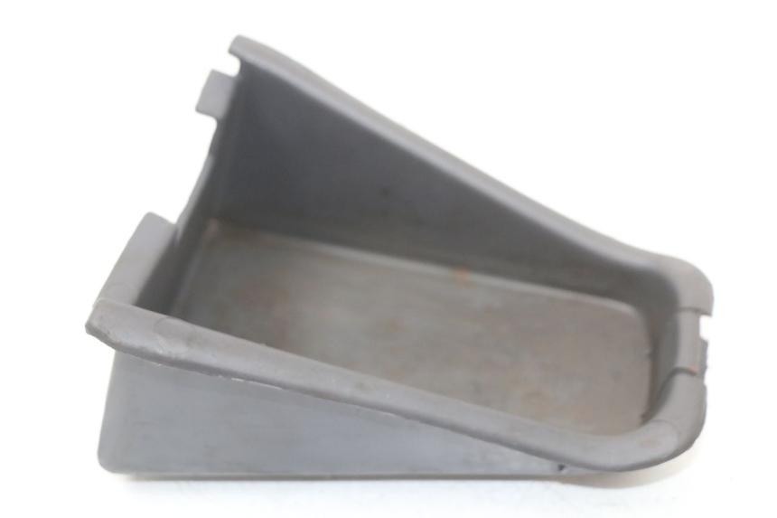 photo de SCHOWEK NA RĘKAWICZKI APRILIA SR CARB LC 2T 50 (2004 - 2012) - Szczegół części