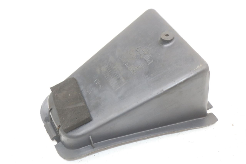 photo de SCHOWEK NA RĘKAWICZKI APRILIA SR CARB LC 2T 50 (2004 - 2012) - Zbliżenie techniczne