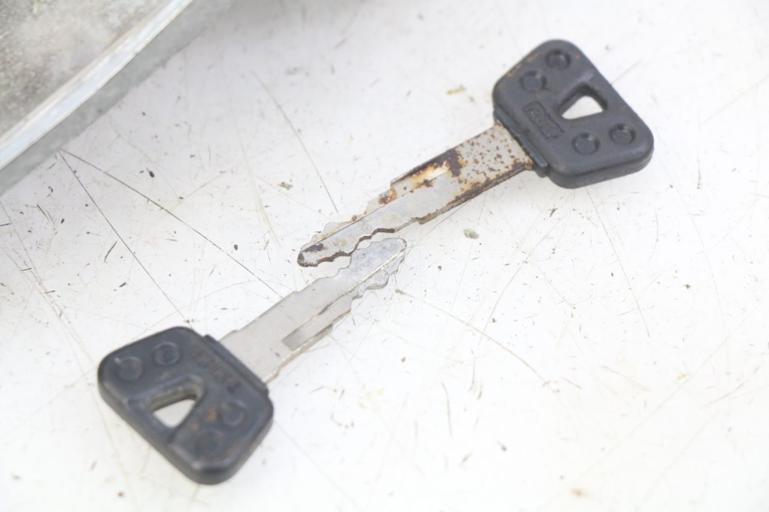 photo de SCHOWEK NA RĘKAWICZKI YAMAHA XV VIRAGO 750 (1984 - 1998) - Stan powierzchni