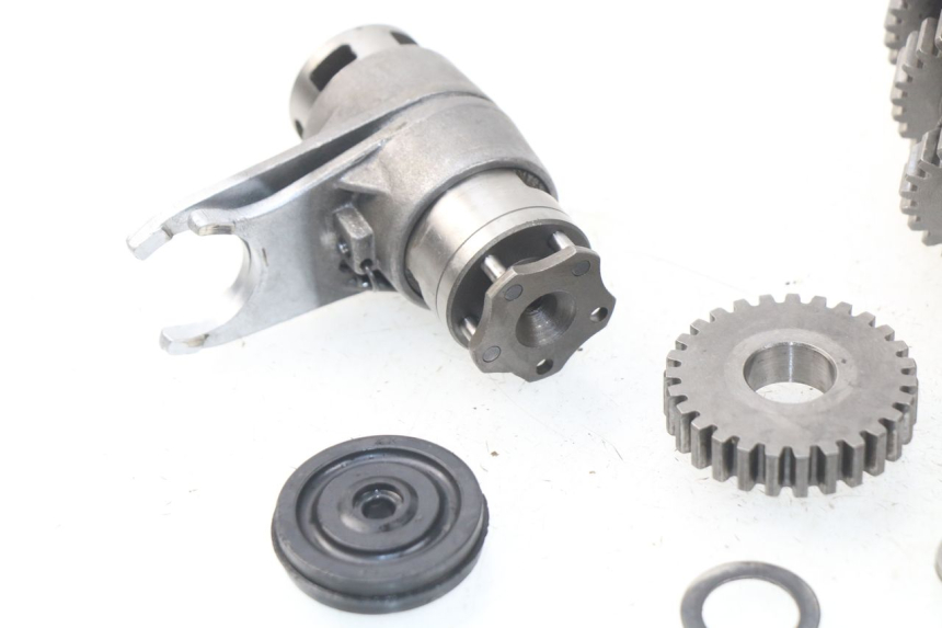 photo de SKRZYNIA BIEGÓW ORION AGB37 CRF1 DIRT BIKE 125 (2013 - 2021) - Zbliżenie techniczne