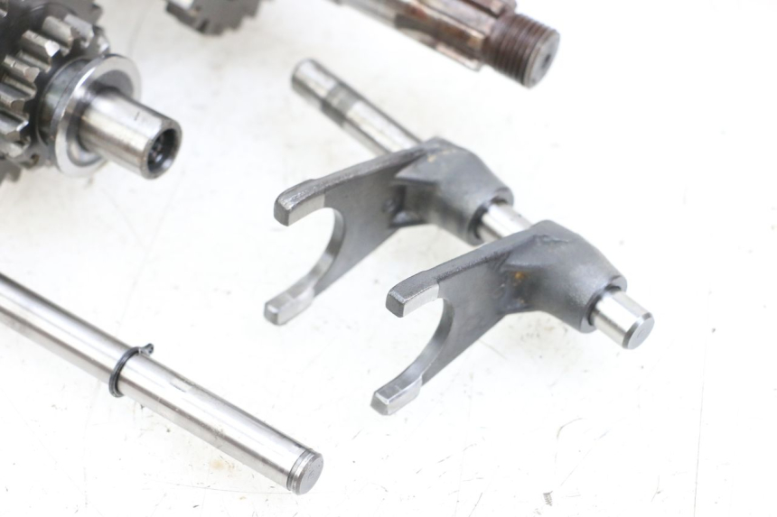 photo de SKRZYNIA BIEGÓW HYOSUNG GV AQUILA 125 (2000 - 2009) - Struktura - zbliżenie