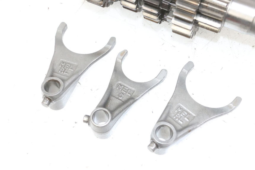 photo de SKRZYNIA BIEGÓW HONDA CB R 1000 (2018 - 2023) - Zbliżenie komponentów