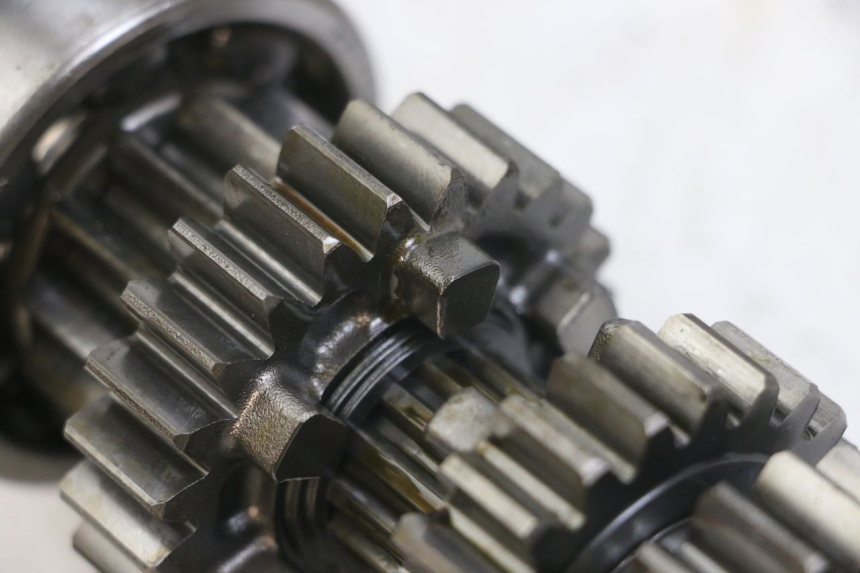 photo de SKRZYNIA BIEGÓW HONDA CBRF CBR-F PC41 600 (2011 - 2013) - Inny kąt widzenia