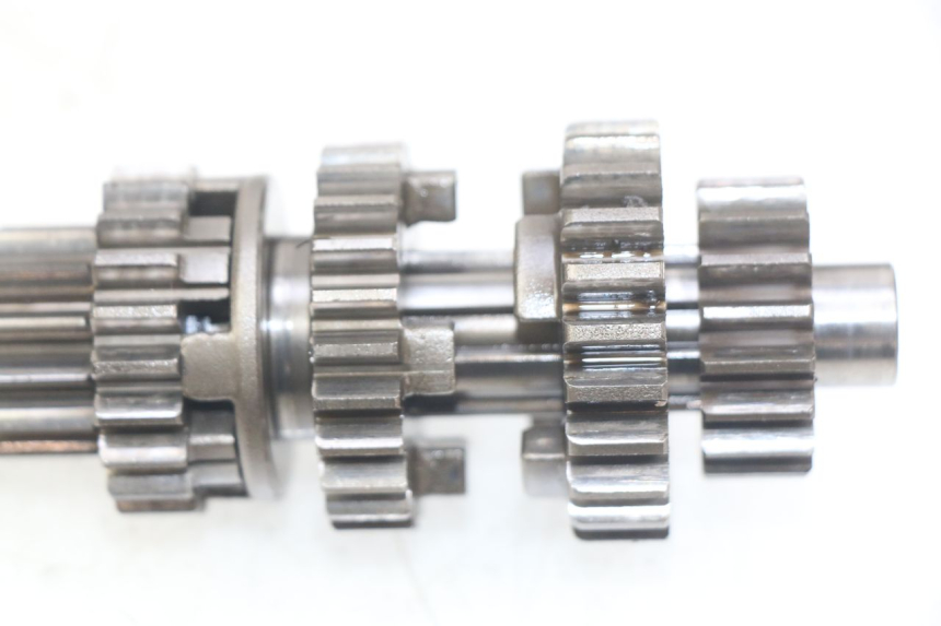 photo de SKRZYNIA BIEGÓW HONDA CM 125 (1983 - 2003) - Zbliżenie komponentów