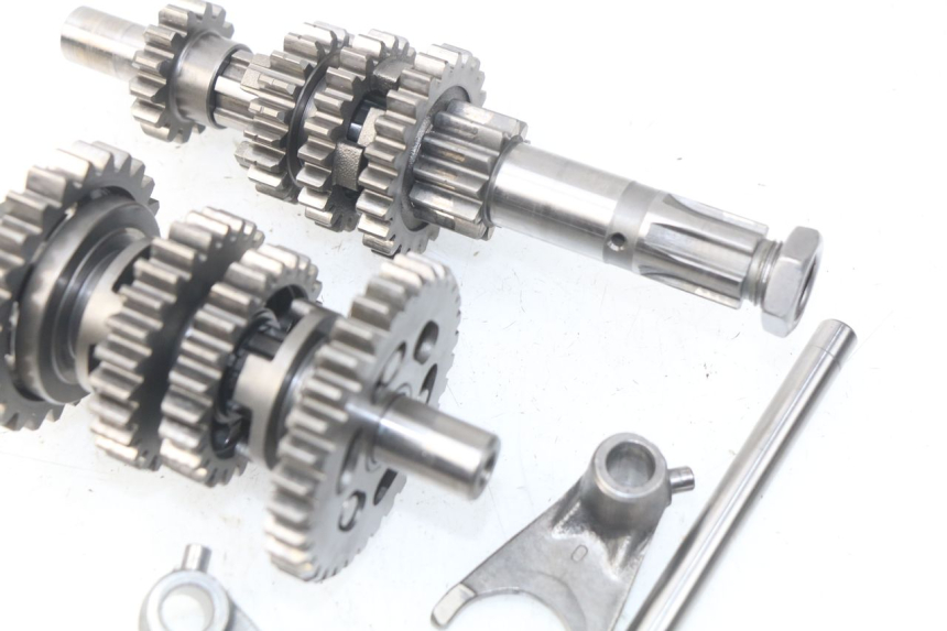 photo de SKRZYNIA BIEGÓW HYOSUNG COMET GTR 125 (2007 - 2014) - Szczegóły charakterystyczne