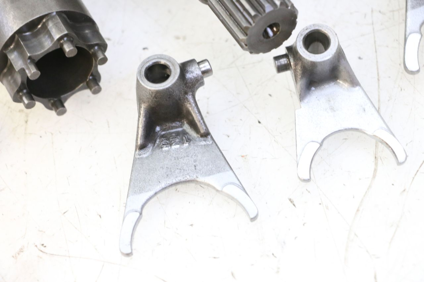 photo de SKRZYNIA BIEGÓW APRILIA ETX 125 (1998 - 2002) - Zbliżenie techniczne