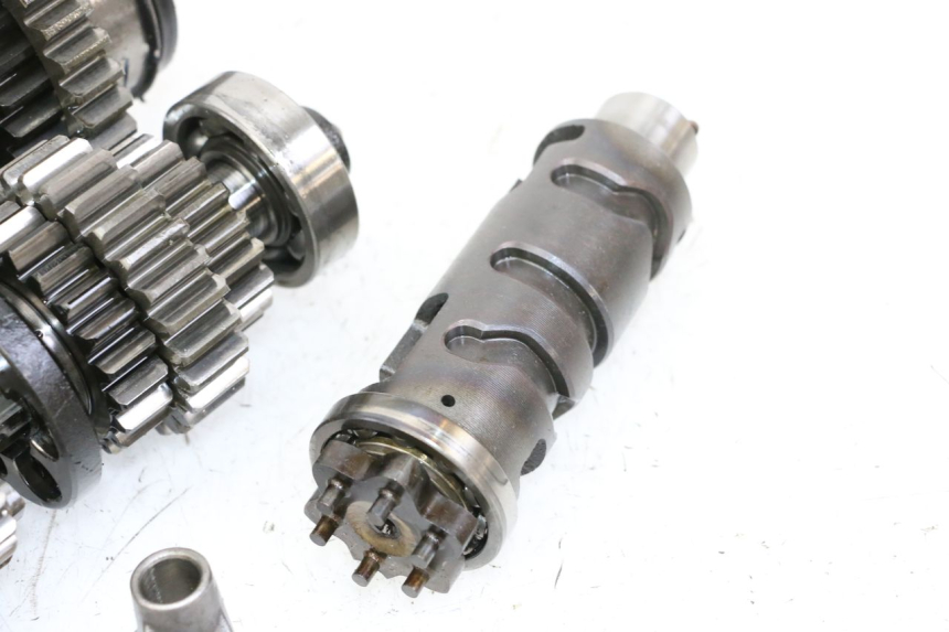 photo de SKRZYNIA BIEGÓW YAMAHA FJ 36Y 1100 (1984 - 1985) - Szczegóły charakterystyczne