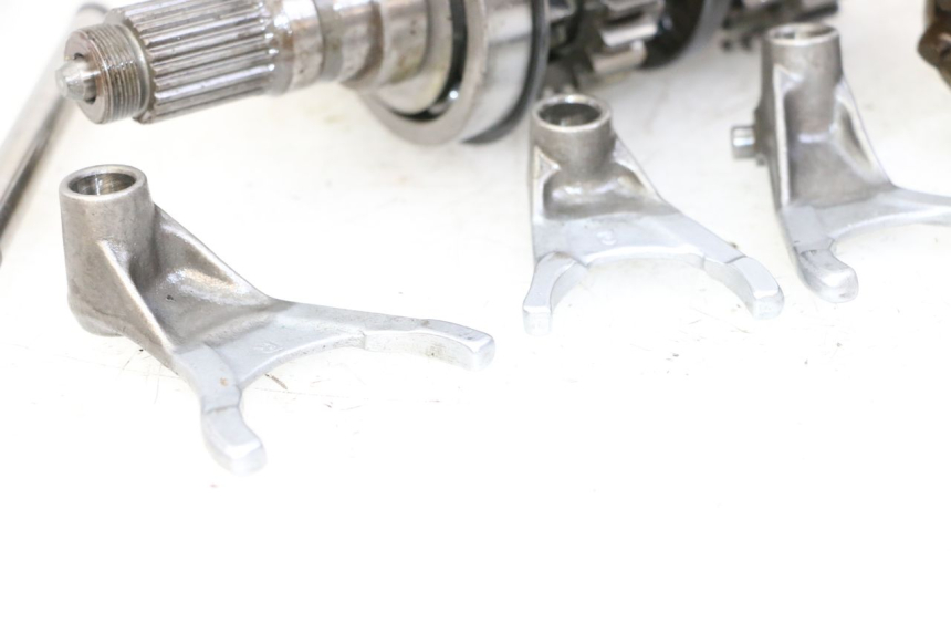 photo de SKRZYNIA BIEGÓW YAMAHA FJ 36Y 1100 (1984 - 1985) - Zbliżenie komponentów