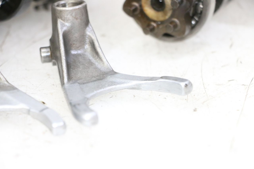 photo de SKRZYNIA BIEGÓW YAMAHA FJ 36Y 1100 (1984 - 1985) - Widok z bliska