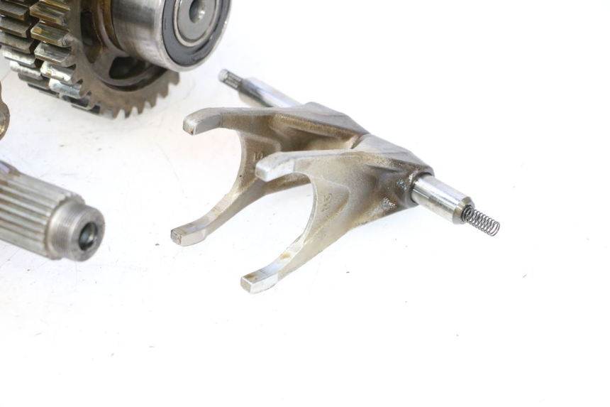 photo de SKRZYNIA BIEGÓW YAMAHA FJR 1300 (2001 - 2005) - Struktura - zbliżenie