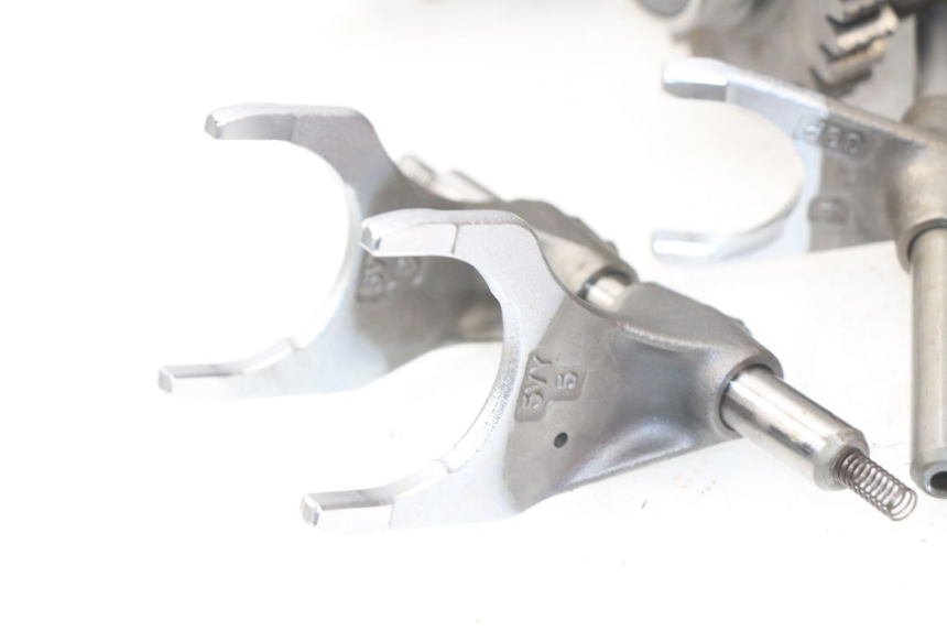 photo de SKRZYNIA BIEGÓW YAMAHA FZ8 800 (2010 - 2016) - Zbliżenie techniczne