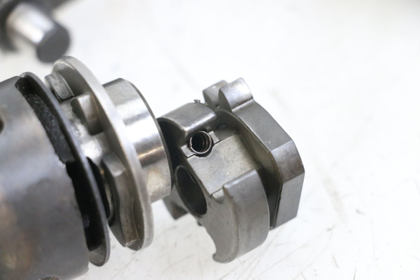 photo de SKRZYNIA BIEGÓW HYOSUNG GF 125 (2001 - 2005) - Widok z bliska