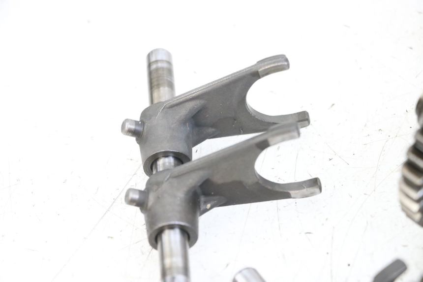 photo de SKRZYNIA BIEGÓW HYOSUNG GF 125 (2001 - 2005) - Zoom jakości