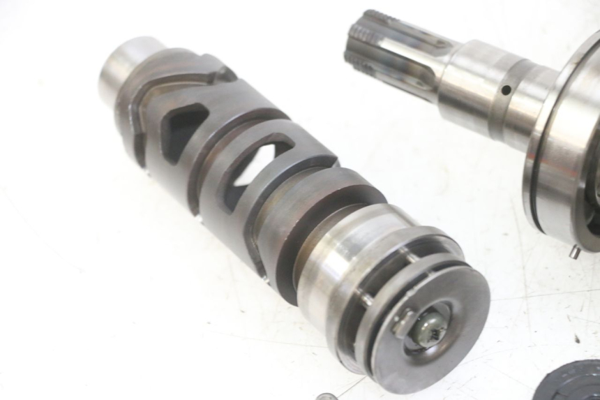 photo de SKRZYNIA BIEGÓW SUZUKI GS GSE 500 (2001 - 2003) - Punkty mocowania