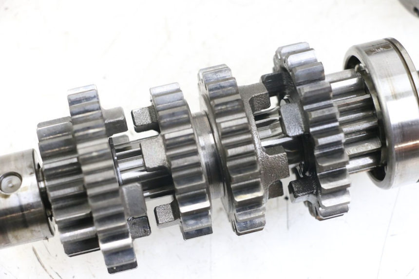 photo de SKRZYNIA BIEGÓW SUZUKI GSX E 250 (1982 - 1983) - Widok z bliska