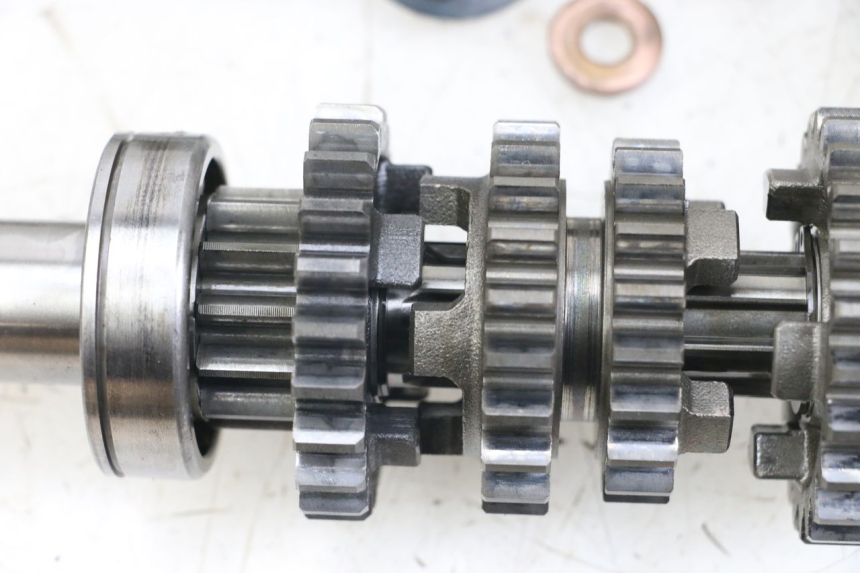 photo de SKRZYNIA BIEGÓW SUZUKI GSX E 250 (1982 - 1983) - Struktura - zbliżenie