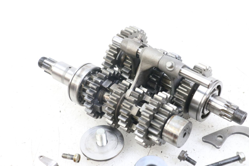 photo de SKRZYNIA BIEGÓW SUZUKI GSX E 250 (1982 - 1983) - Zoom stanu zużycia